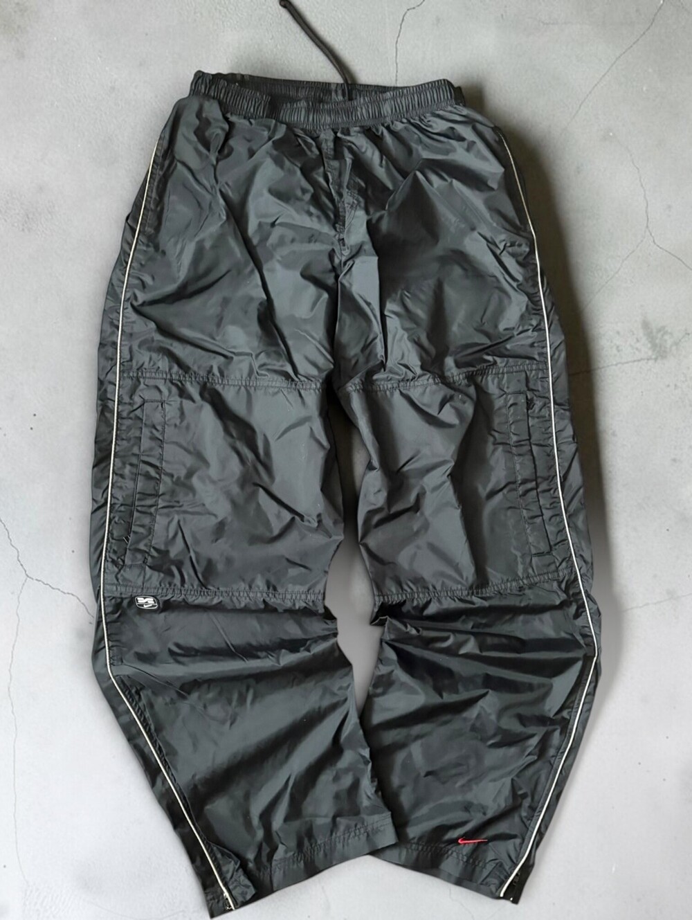 Vintage Y2K Nike Windbreaker Track Pants Mens Medium Baggy Fit Embroidered Check